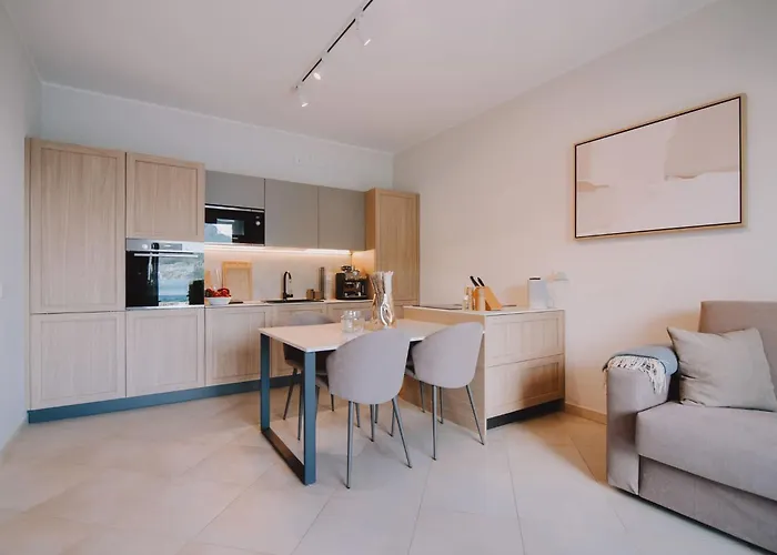 Apartament Exclusive Garden With View & Pool